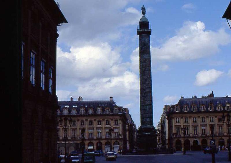 54-Place Vendome,20 aprile 1990.jpg